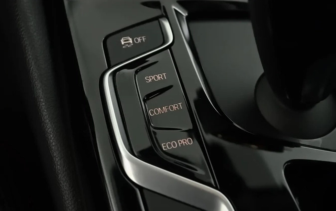 BMW Seria 5 cena 95000 przebieg: 194000, rok produkcji 2018 z Poznań małe 529